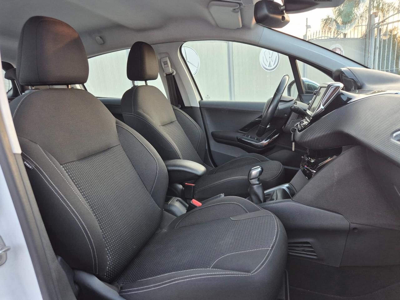 Peugeot 208 RESTAYLING 1.6 TDI 75 CV Allure FULL