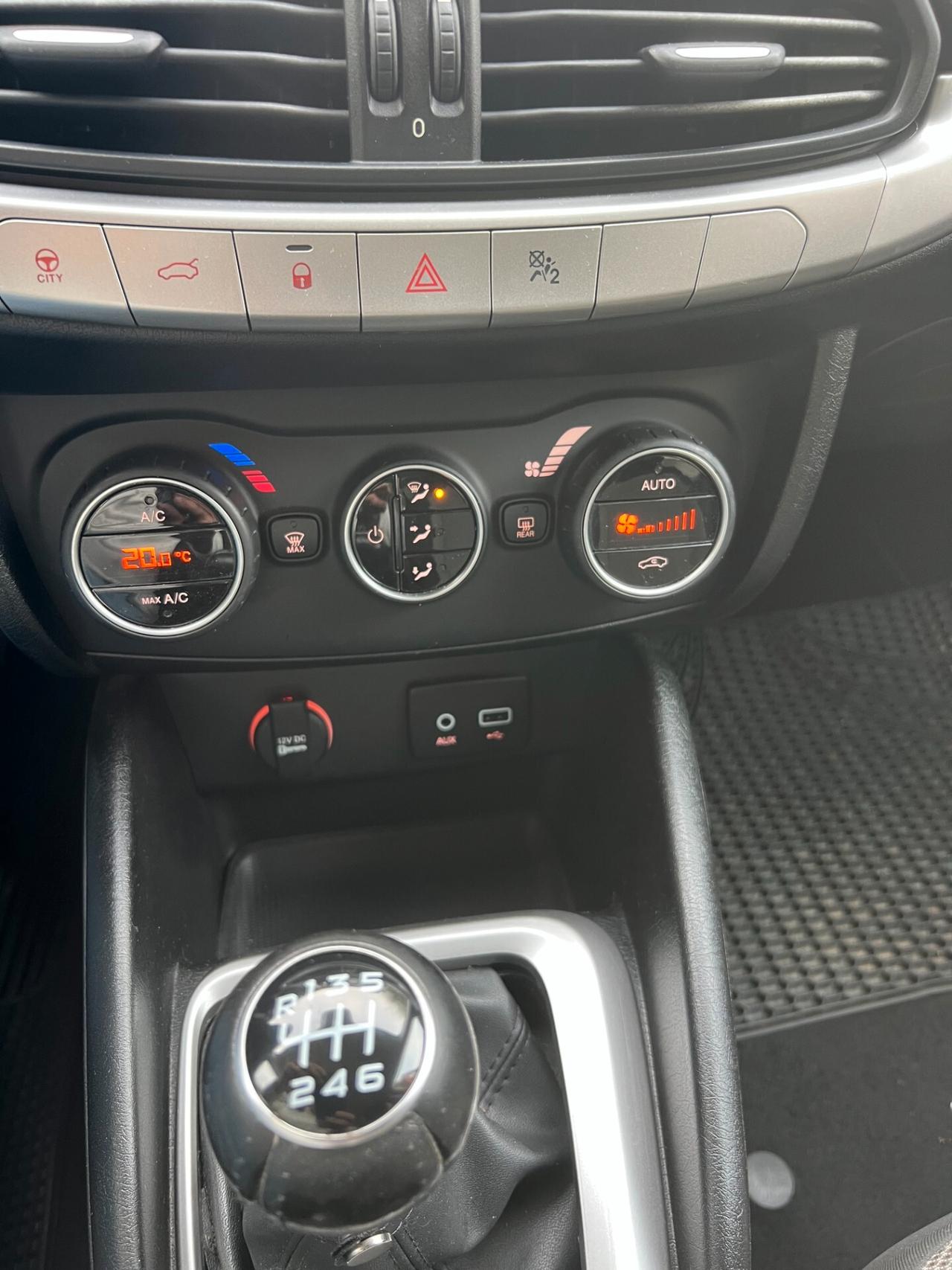 Fiat Tipo 1.6 Mjt S&S SW Lounge