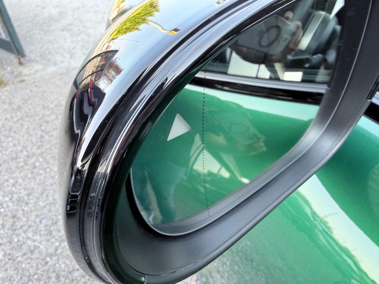 Mini Cooper 5 Porte C Favoured 1.5 Auto Favoured