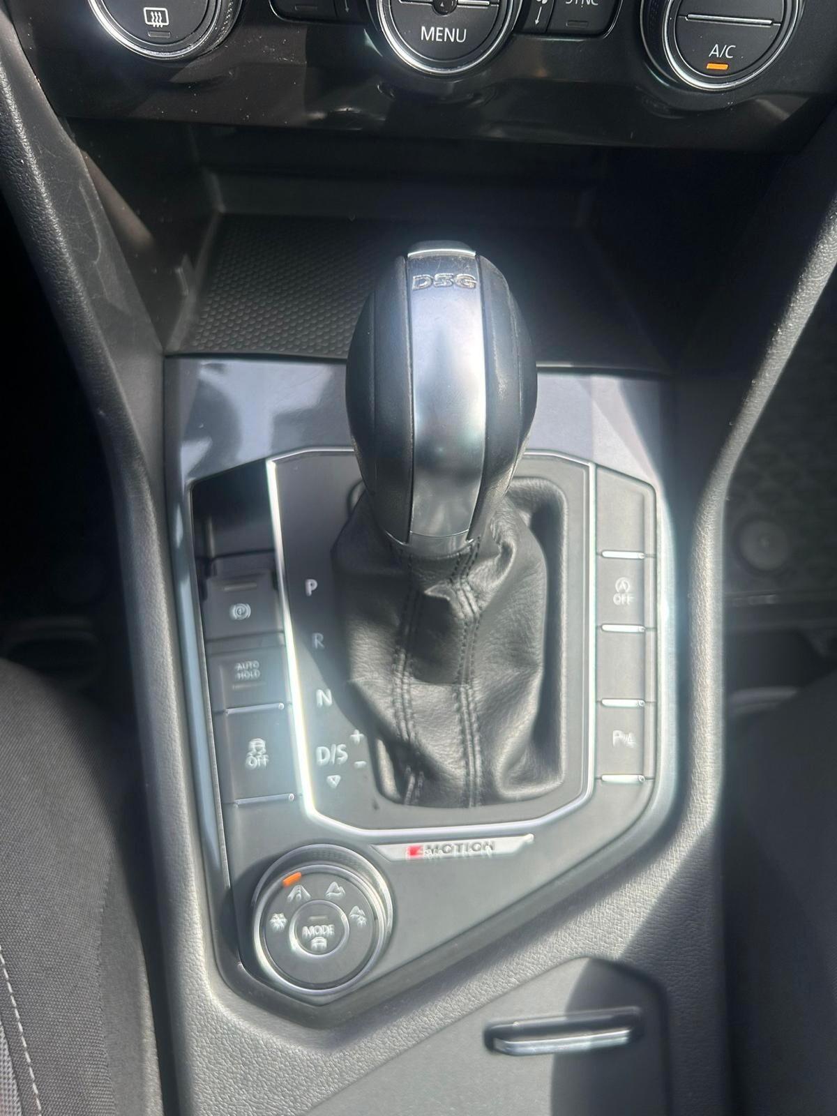 Volkswagen Tiguan 2.0 TDI SCR DSG 4MOTION Business BMT