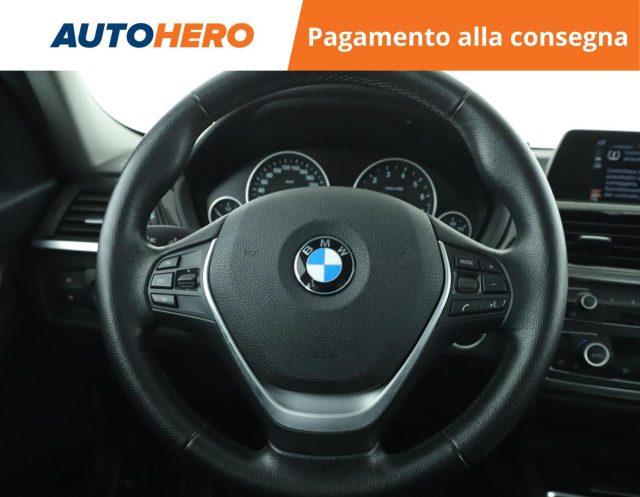 BMW 320 i Luxury
