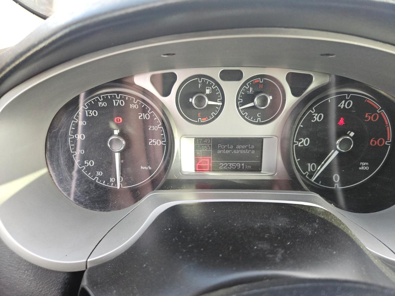 Lancia Delta 1.9 MJT Twinturbo DPF Gold