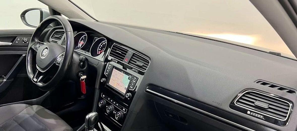 Volkswagen Golf 7 / 1.6 TDI / Cambio Automatico DSG /
