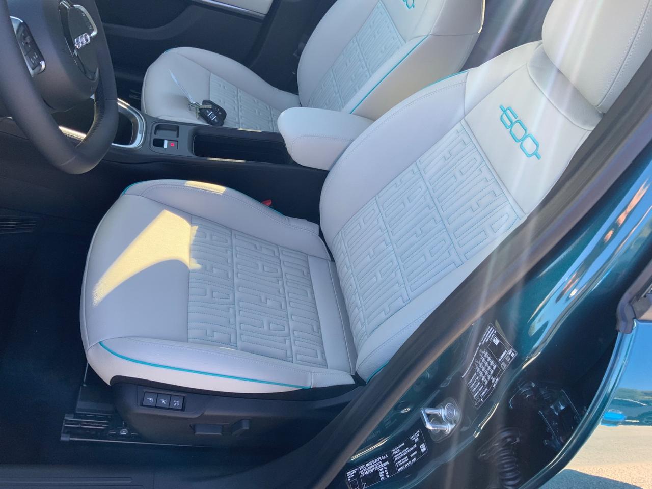 Fiat 600 Hybrid 145 CV DCT MHEV La Prima