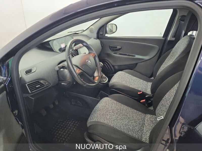 Lancia Ypsilon 1.0 FireFly 5 porte S&S Hybrid Gold
