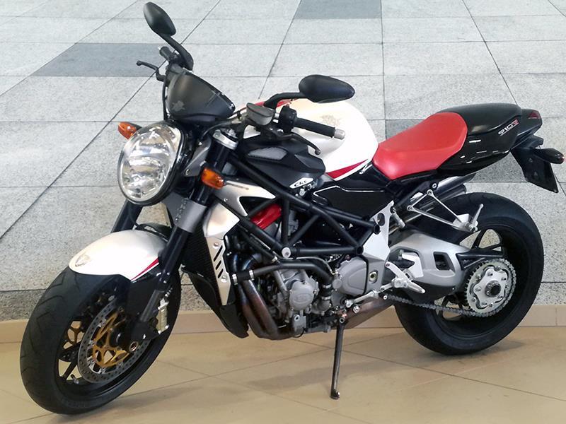 MV Agusta Brutale 910 R