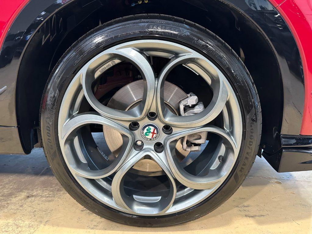 Alfa Romeo Tonale 1.5 160 CV MHEV TCT7 Ti - 20" - Camera 360 - FULL