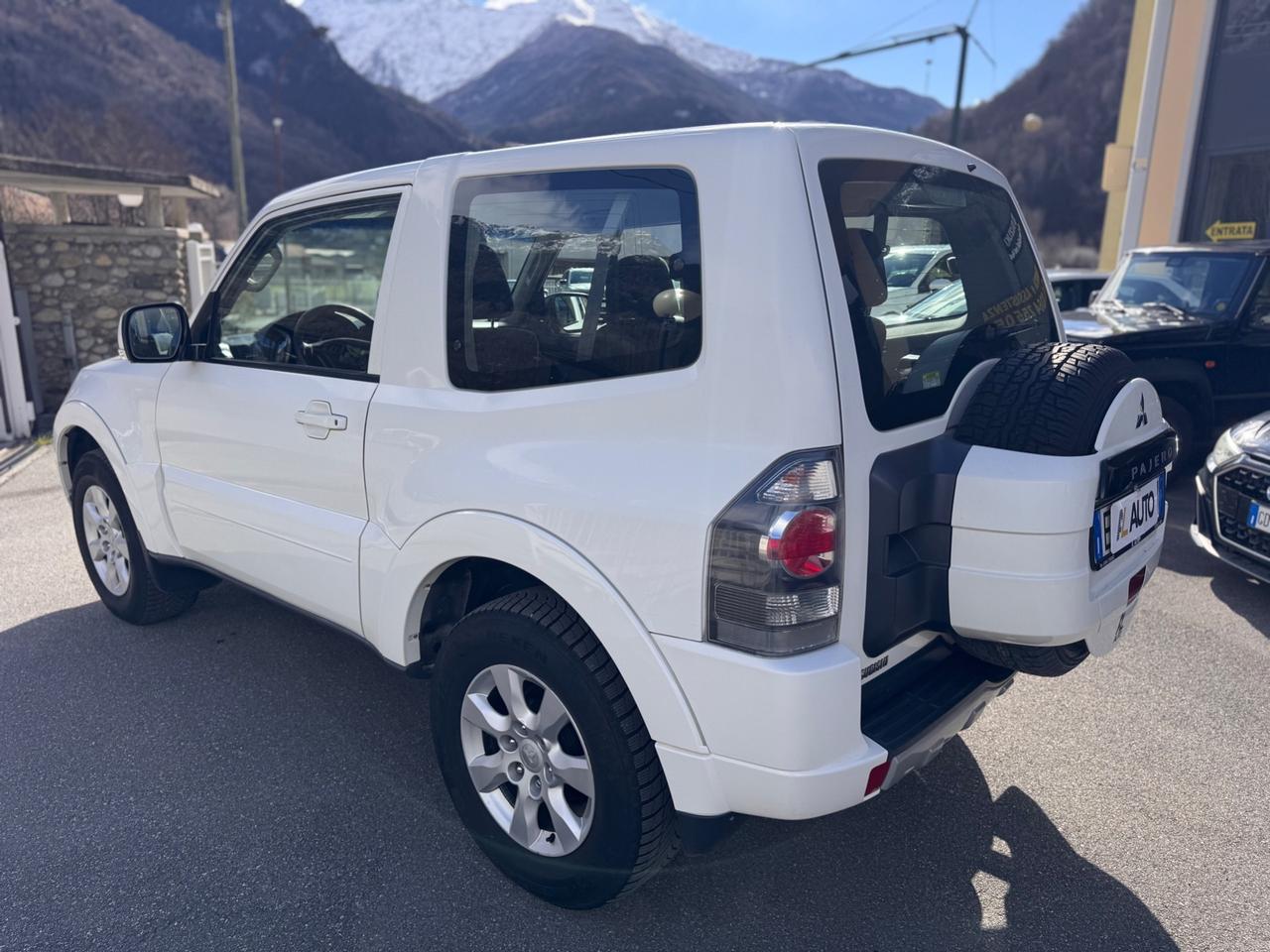 Mitsubishi Pajero 3.2 DI-D 16V 5p. Intense DPF