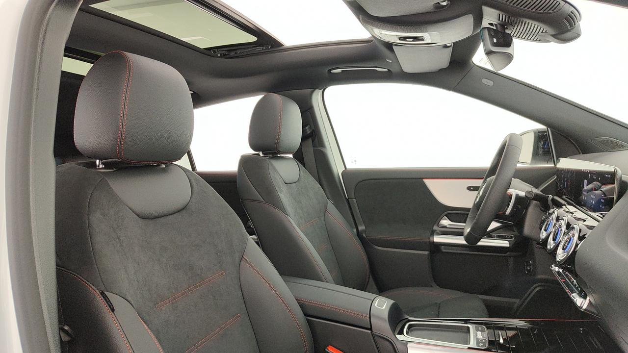 Mercedes-Benz GLA 200 d automatic