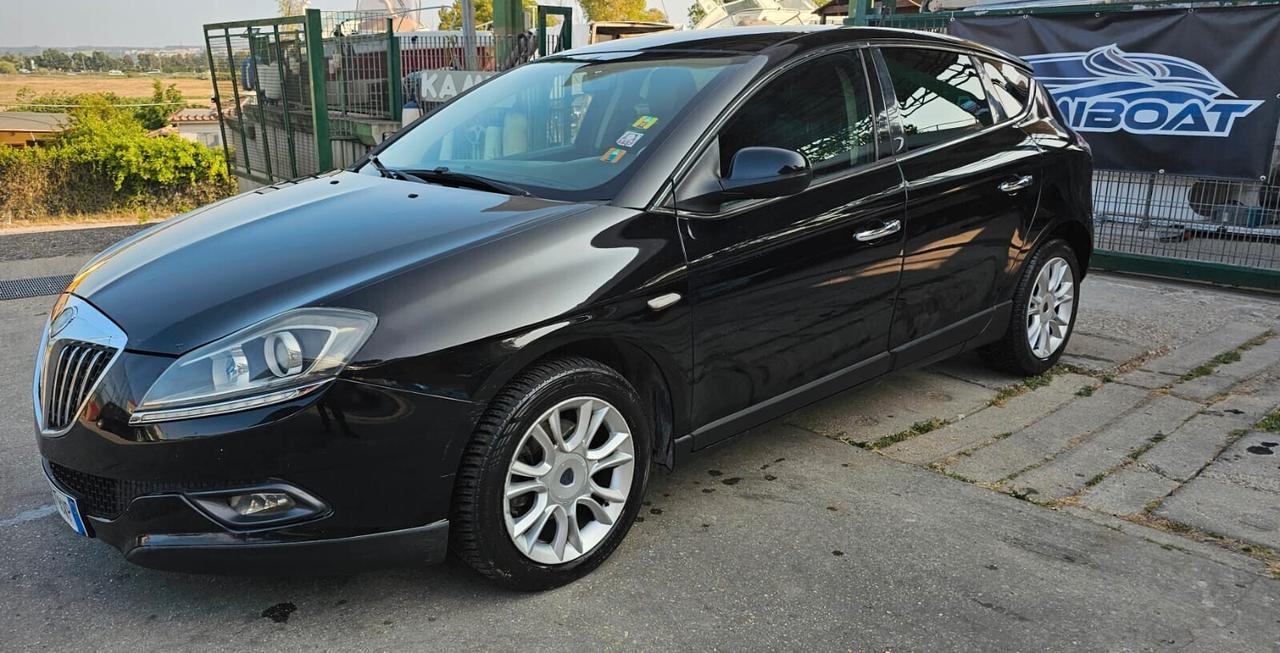 Lancia Delta 1.6 MJT DPF Platino