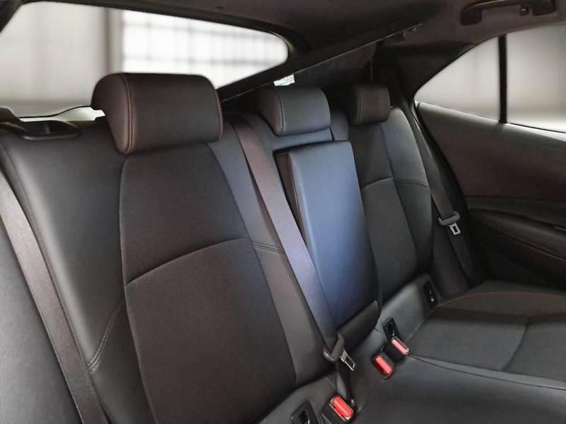 Toyota Corolla 2.0 VVT-i Hybrid Dynamic Force GR Sport bi-tone CVT