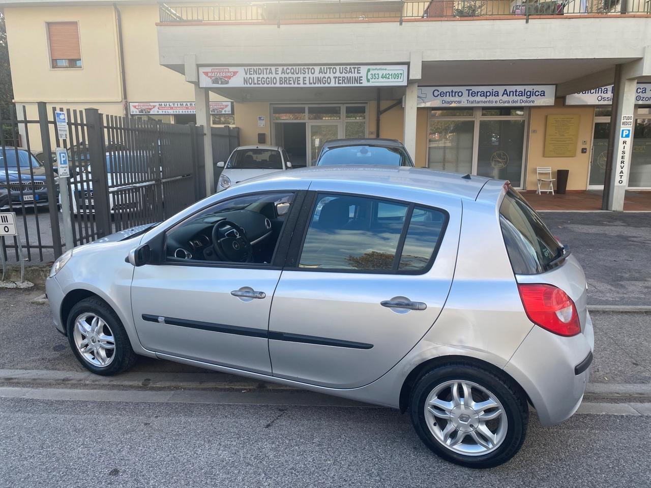 Renault Clio 1.2 benzina ok neopatentati
