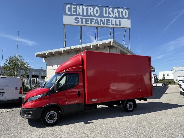 IVECO DAILY 35S16H3.0 BOX