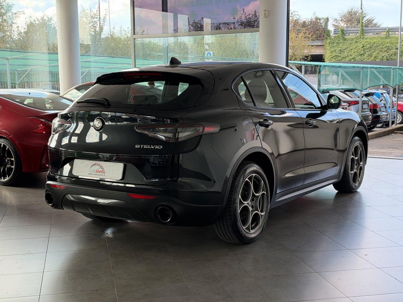 Alfa Romeo Stelvio 2.2 t Sprint Q4 210cv auto