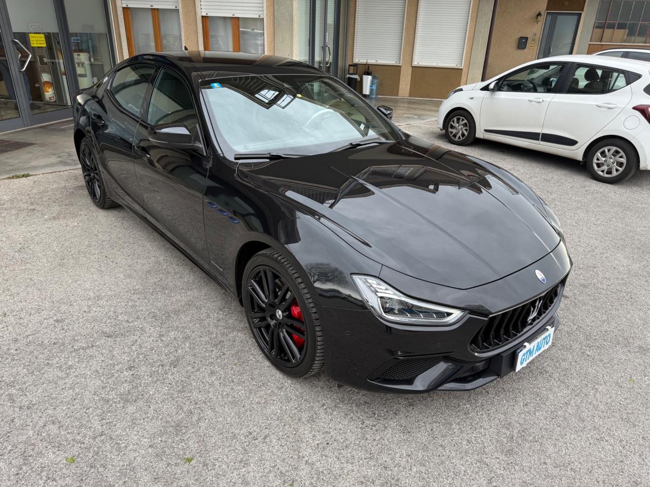 Maserati Ghibli L4 330 CV MHEV Gransport