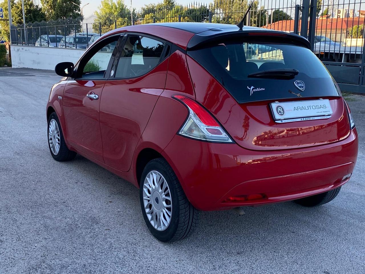 Lancia Ypsilon 1.2 69 CV GPL Ecochic Gold