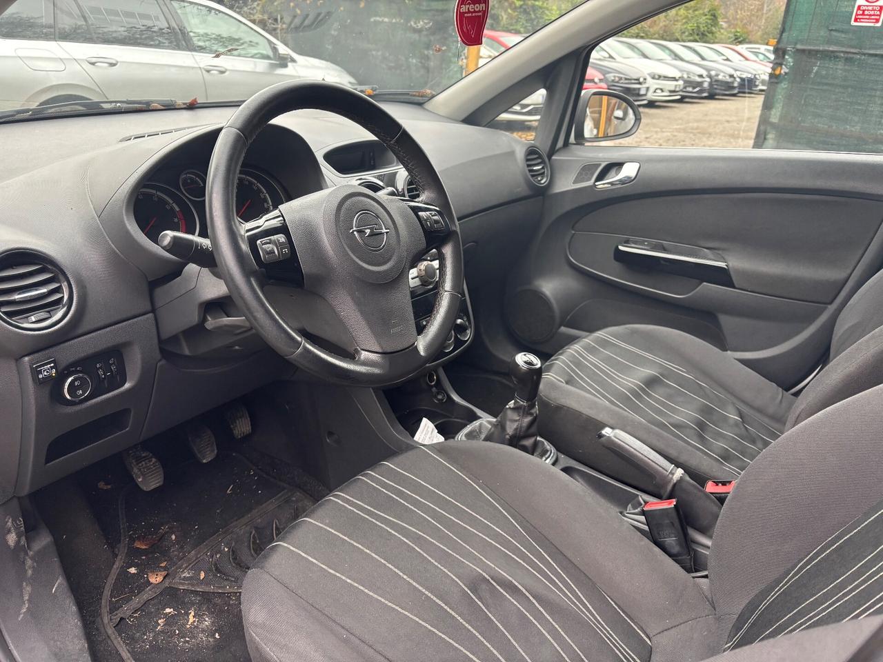 Opel Corsa 1.2 80CV 5porte GPL-TECH Edition