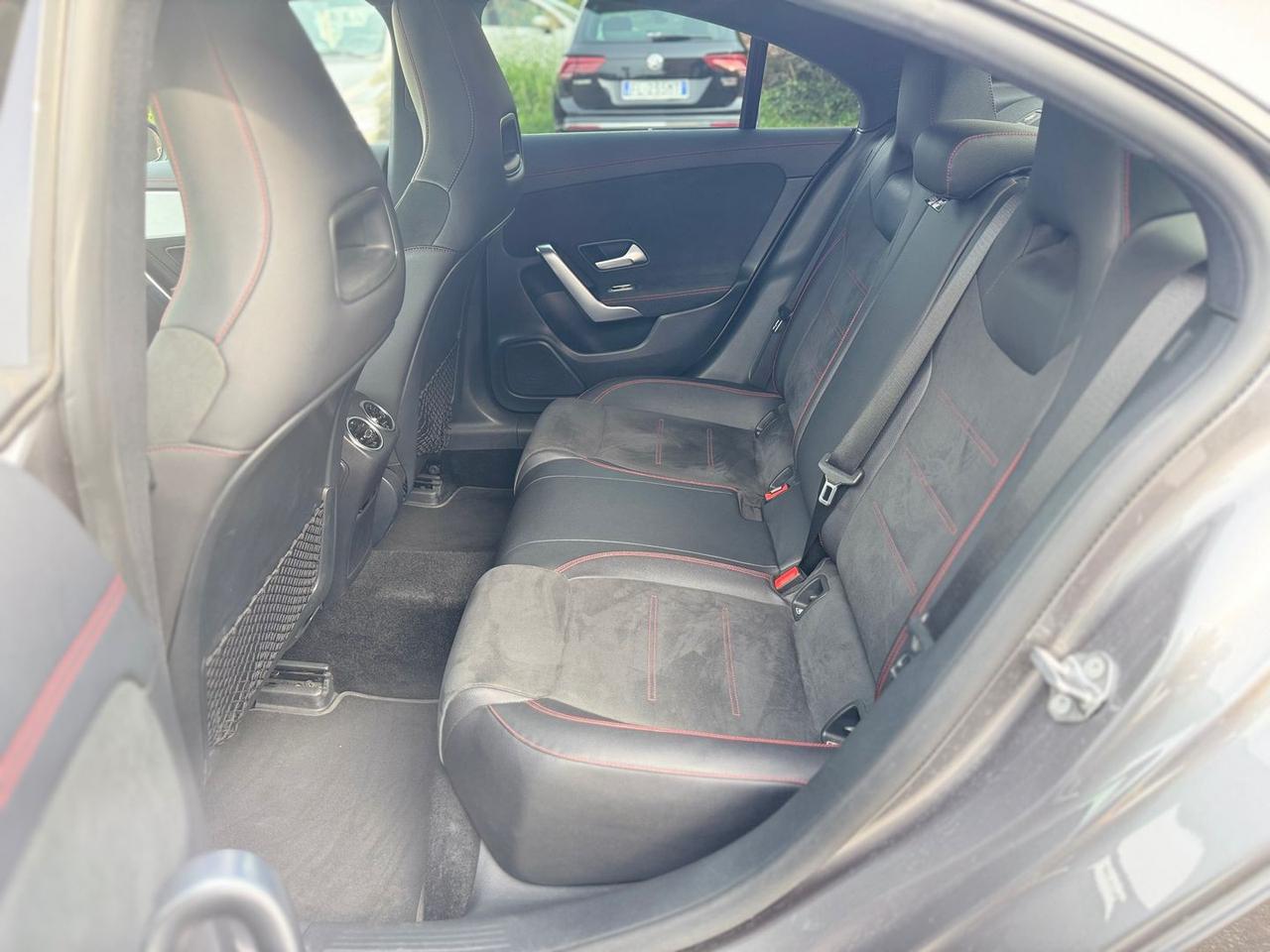 Mercedes-Benz CLA 180 Premium CLA 180 D #7164