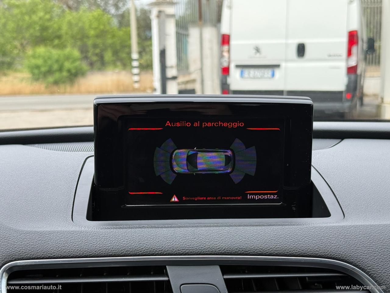 AUDI Q3 2.0 TDI 120CV Business