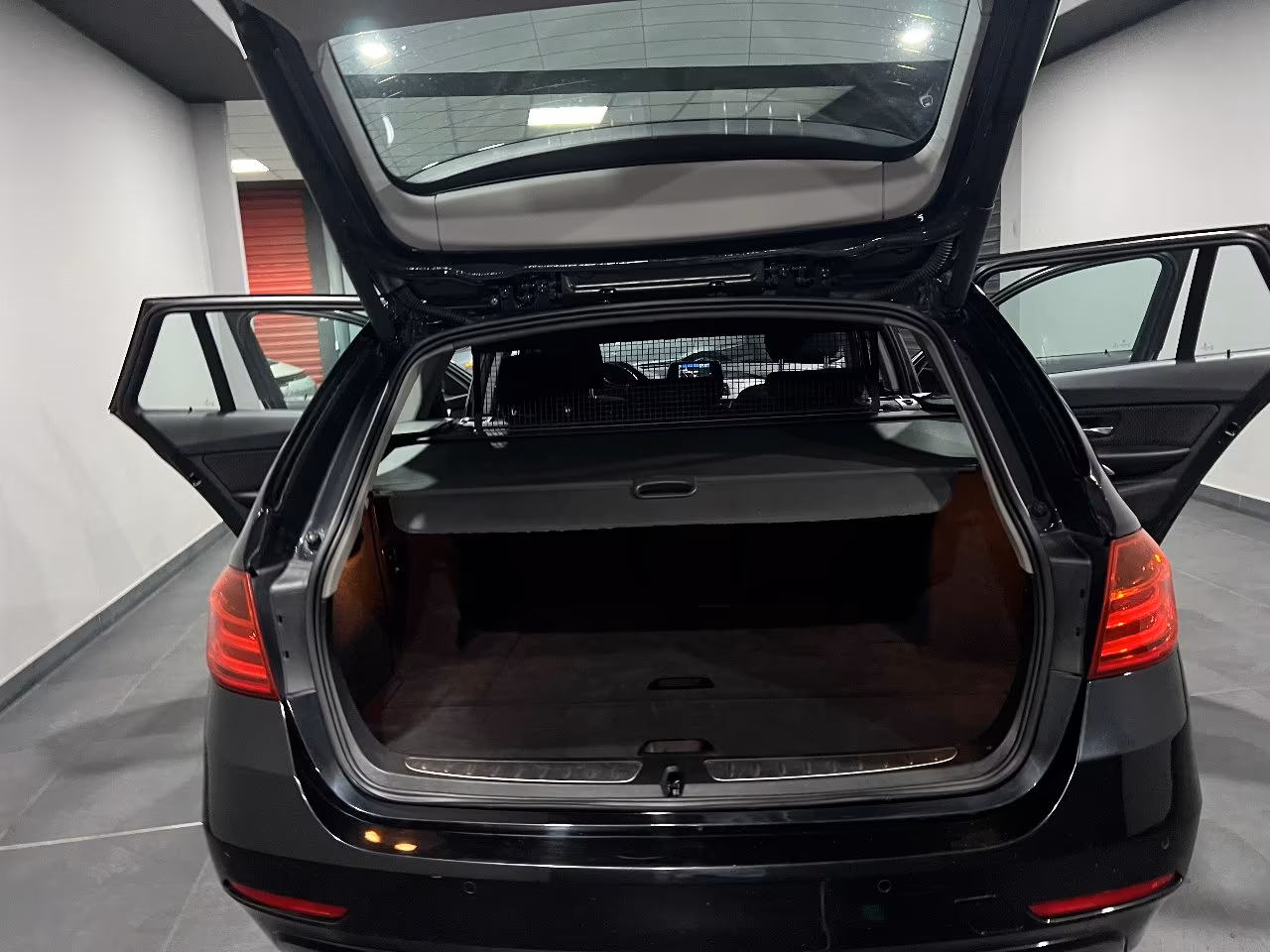BMW 316 d Touring Business Advantage auto CATENA APPENA FATTA IN BMW