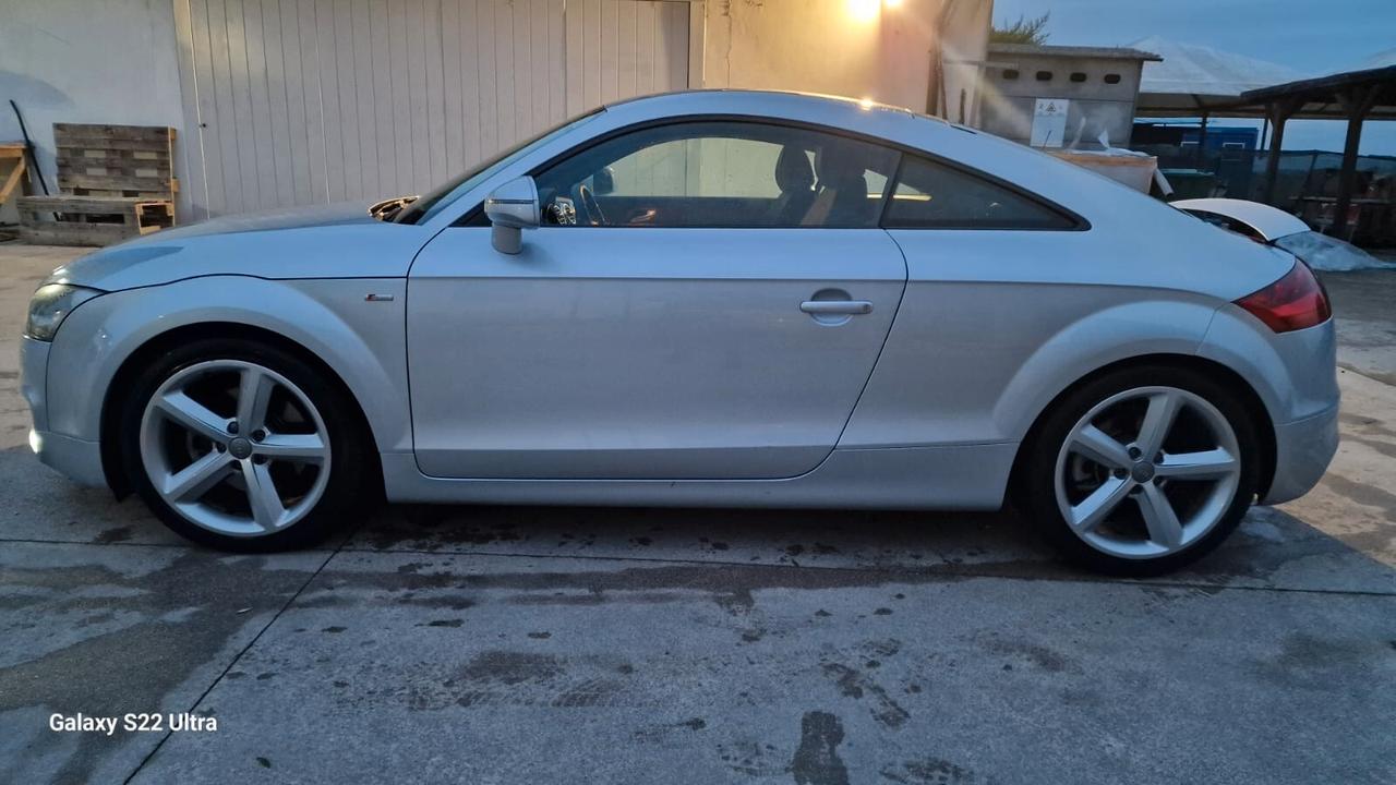 Audi TT Coupé 2.0 TDI quattro Advanced plus