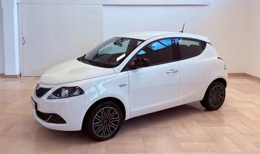 Lancia Ypsilon 1.0 FireFly 5 porte S&S Hybrid Ecochic Gold