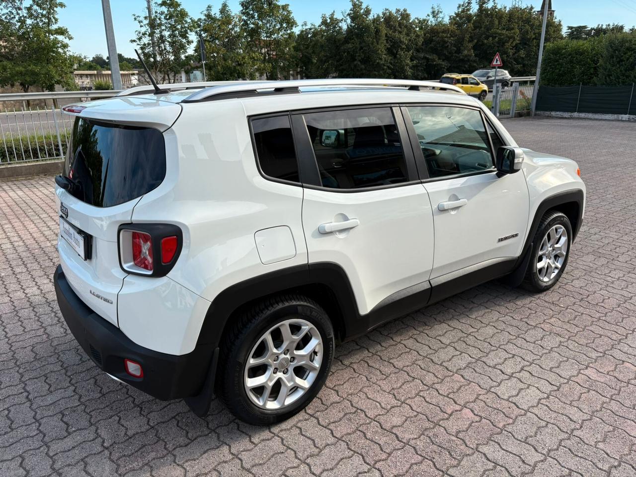 JEEP RENEGADE 1.6 MJT 120 CV SI A NEOPATENTATI