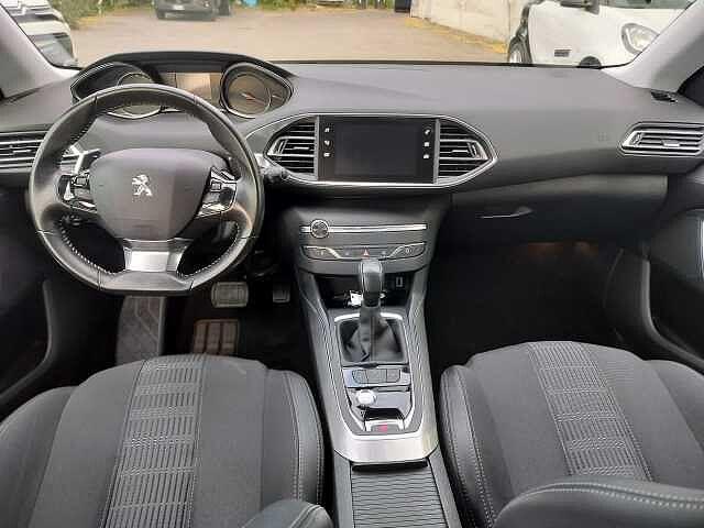 Peugeot 308 1.5 BlueHDI Allure 130 EAT8