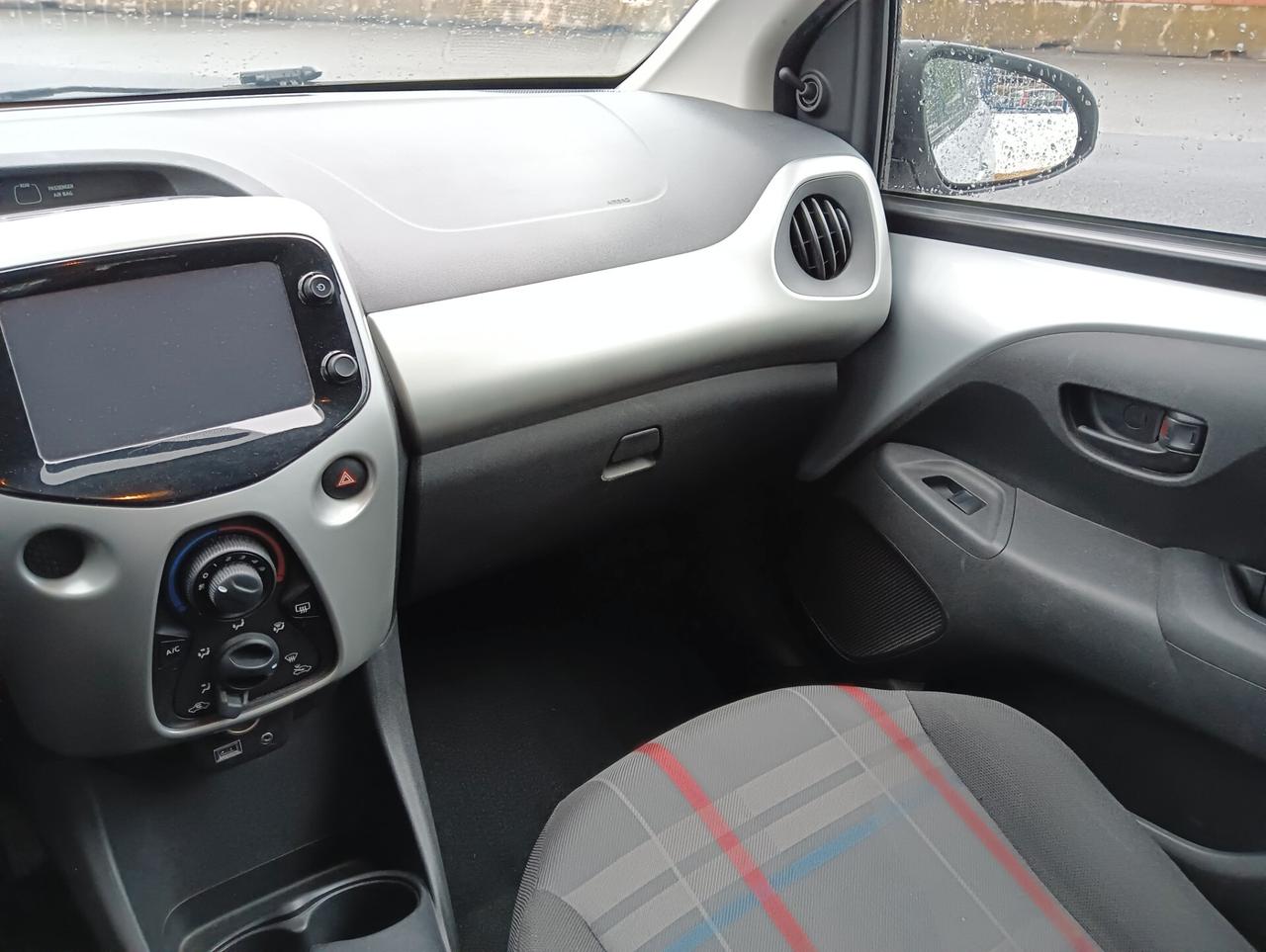 Peugeot 108 VTi 69 CV 5 porte Active