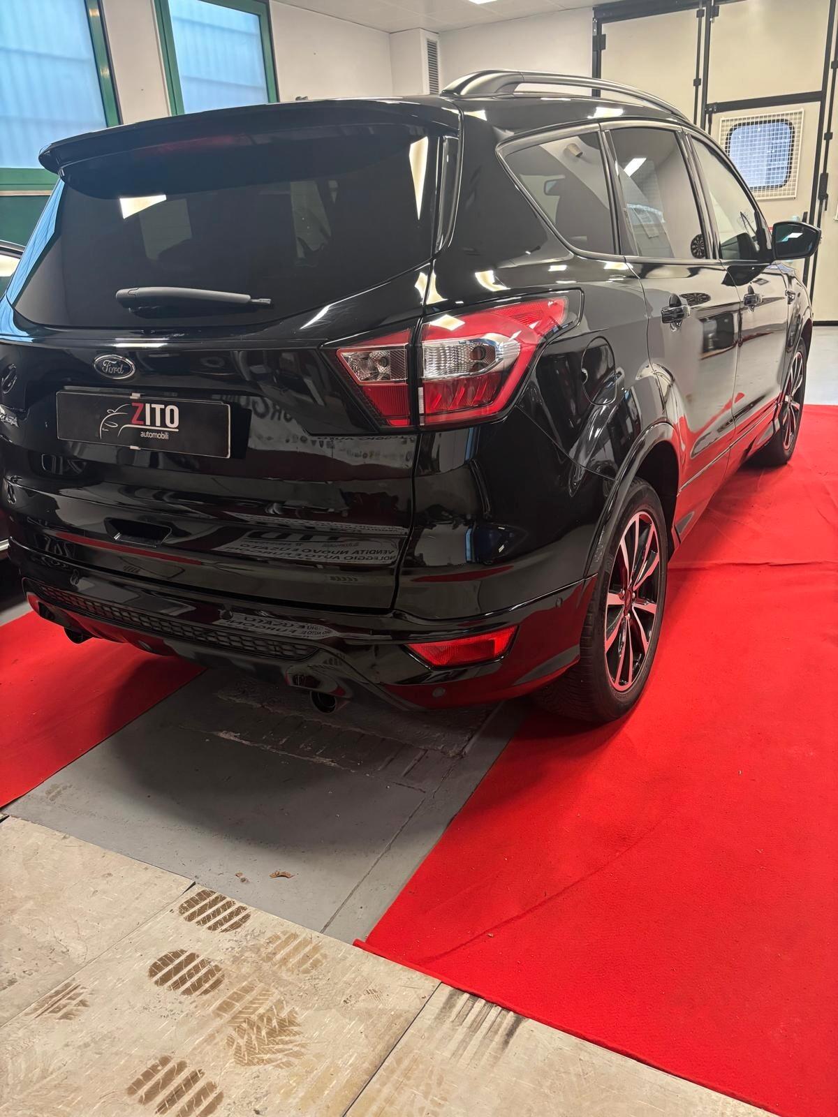 Ford Kuga 2.0 TDCI 120 CV S&S 2WD Powershift ST-Line