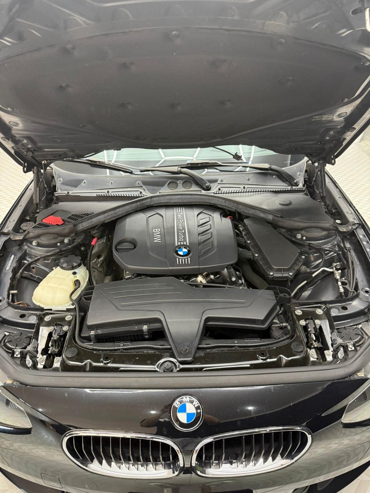 Bmw 114 114d 5p. Unique