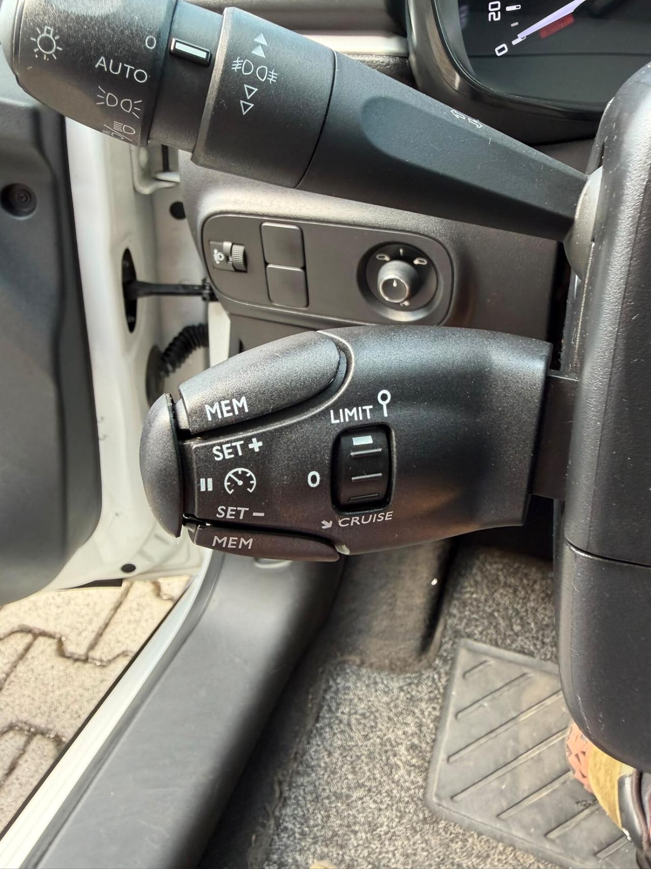 Citroen C3 PURE TECH 110CV AUTOMATICA EAT6 SHINE PACK