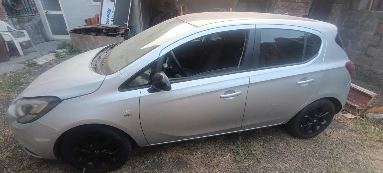 Opel Corsa 1.2 5 porte