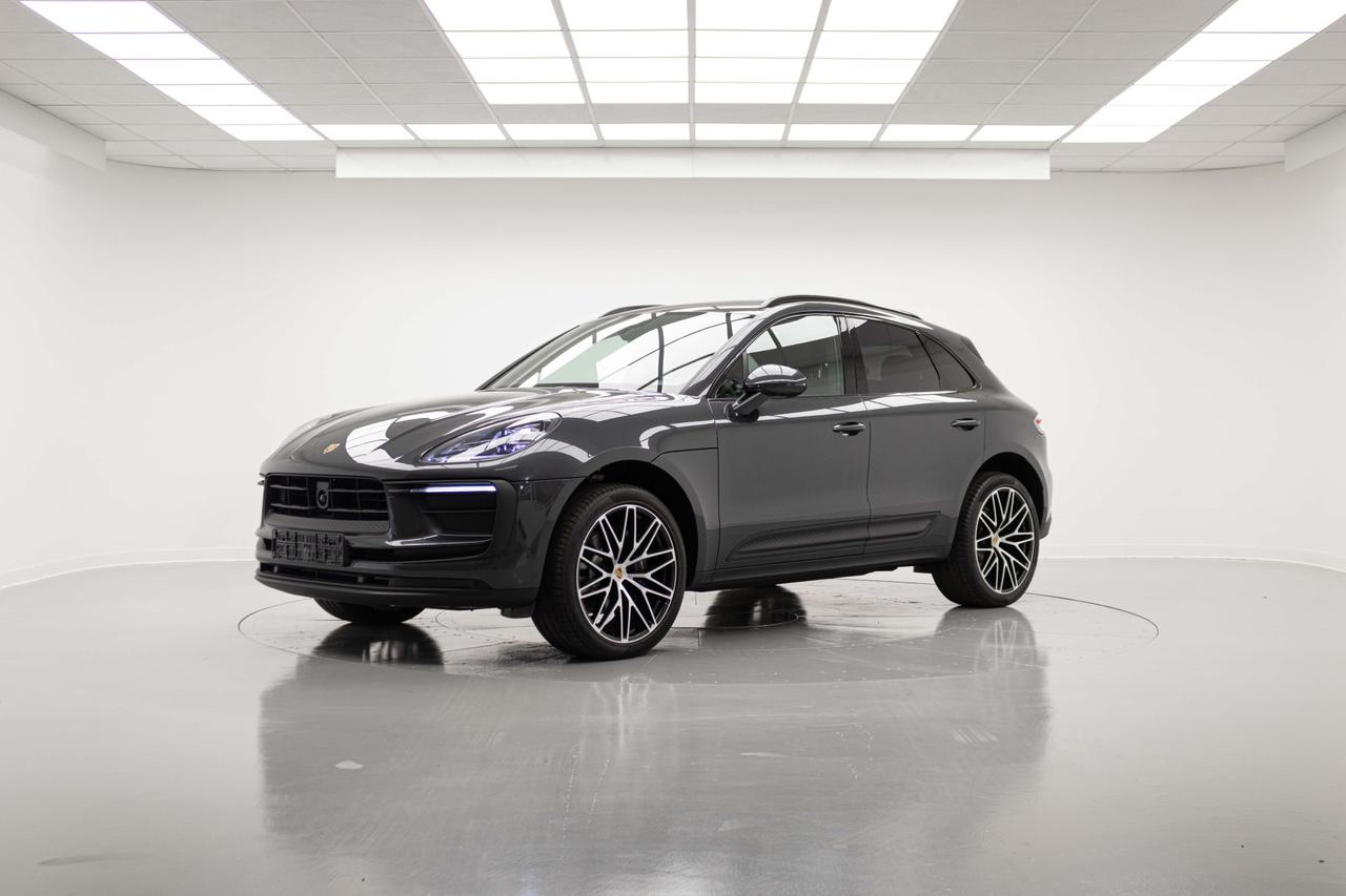 PORSCHE MACAN 2.0