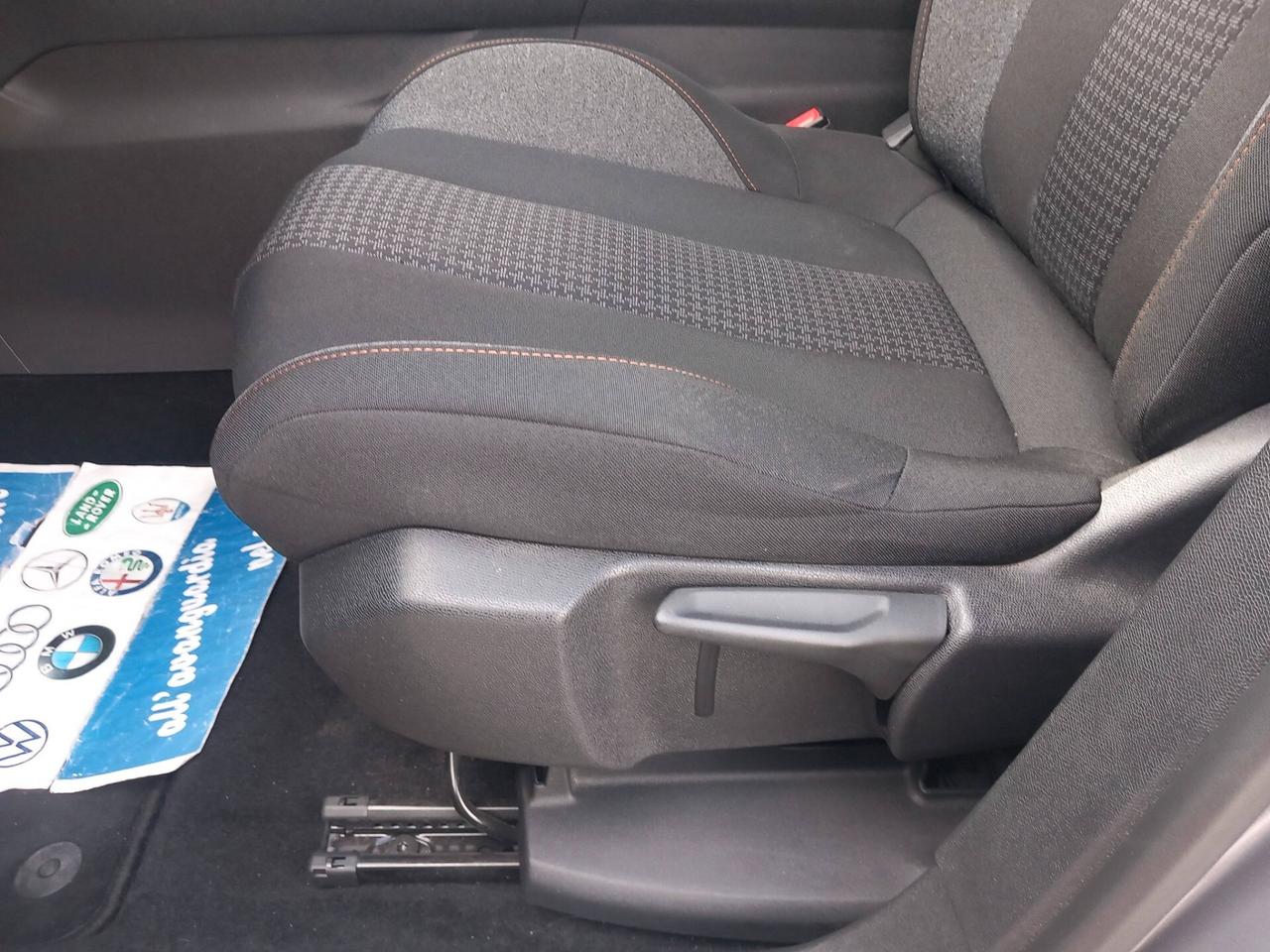 Peugeot 3008 BlueHDi 130 S&S Active KM 88000 NAVI LED SENSORI AUTOMATICA GARANZIA