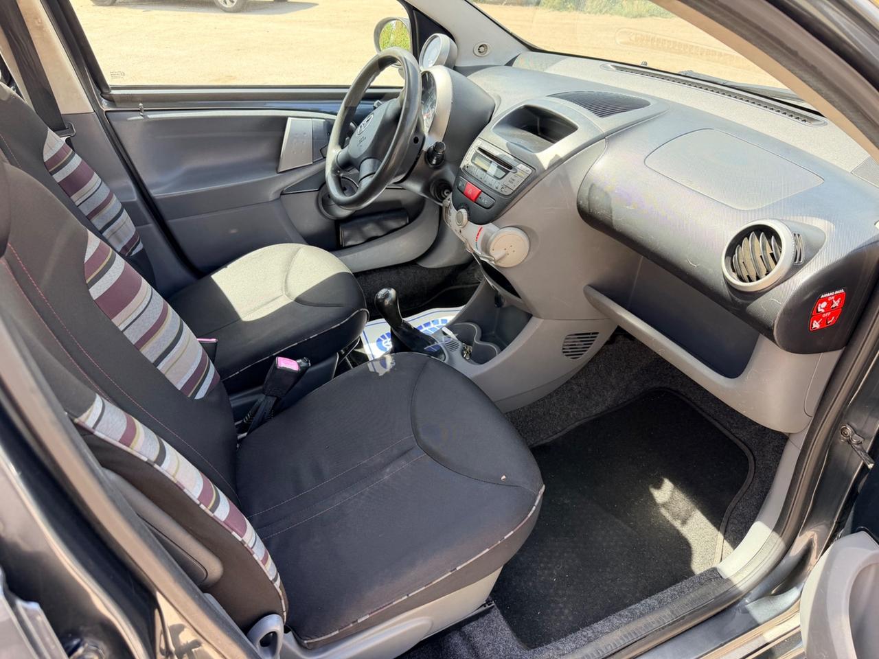 Toyota Aygo 1.4 turbodiesel 5 porte Sol