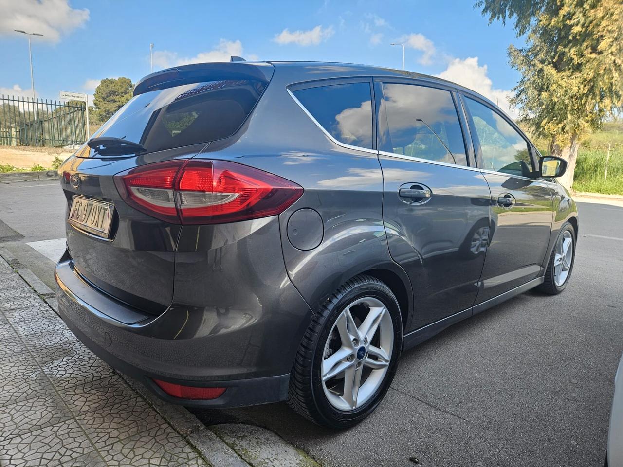 Ford C-max 1.5 120cv tdci 88kw Titanium X