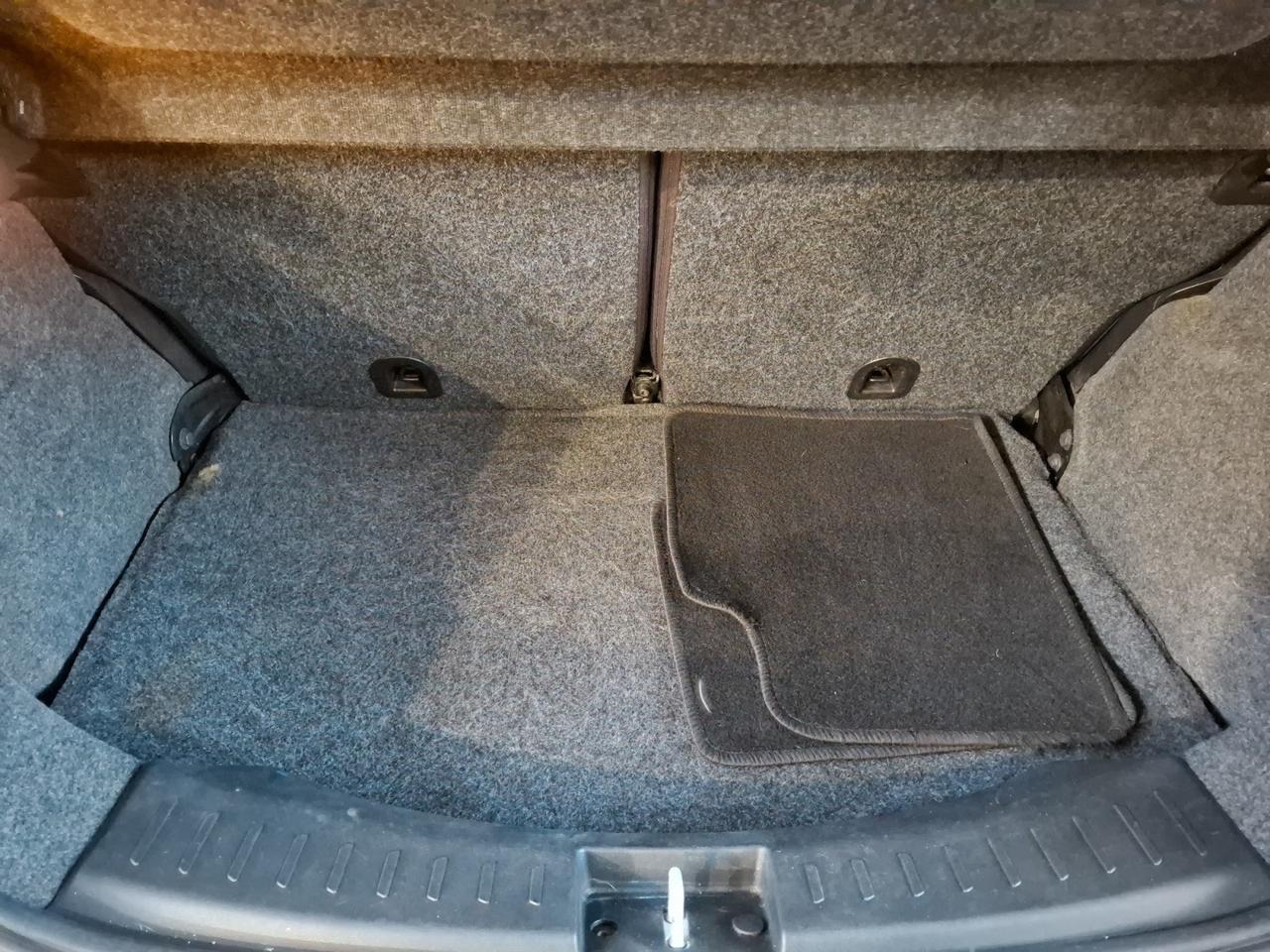 Lancia Ypsilon 0.9 TwinAir 85 CV 5 porte Metano Ecochic Gold