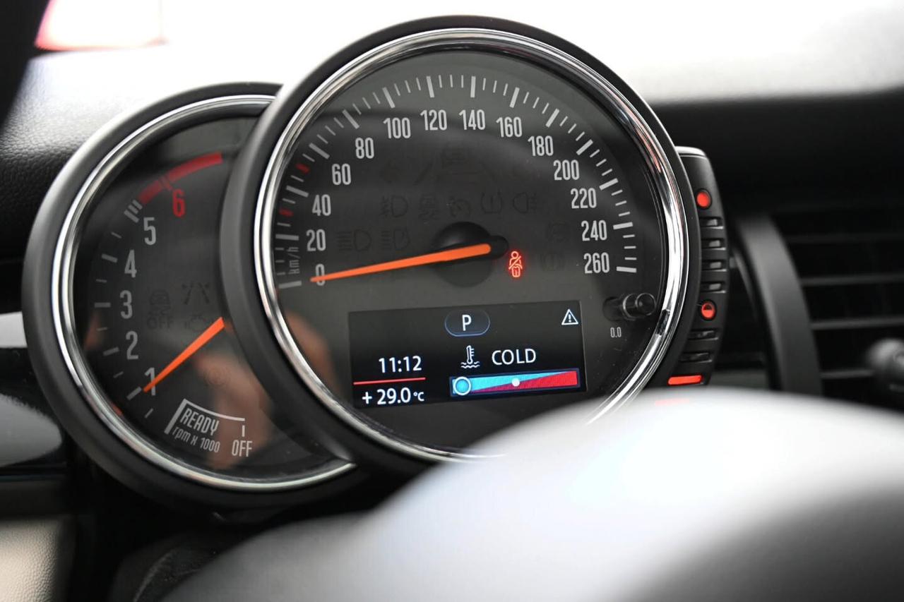 Mini COOPER D 1.5 Hype TETTO PELLE LED
