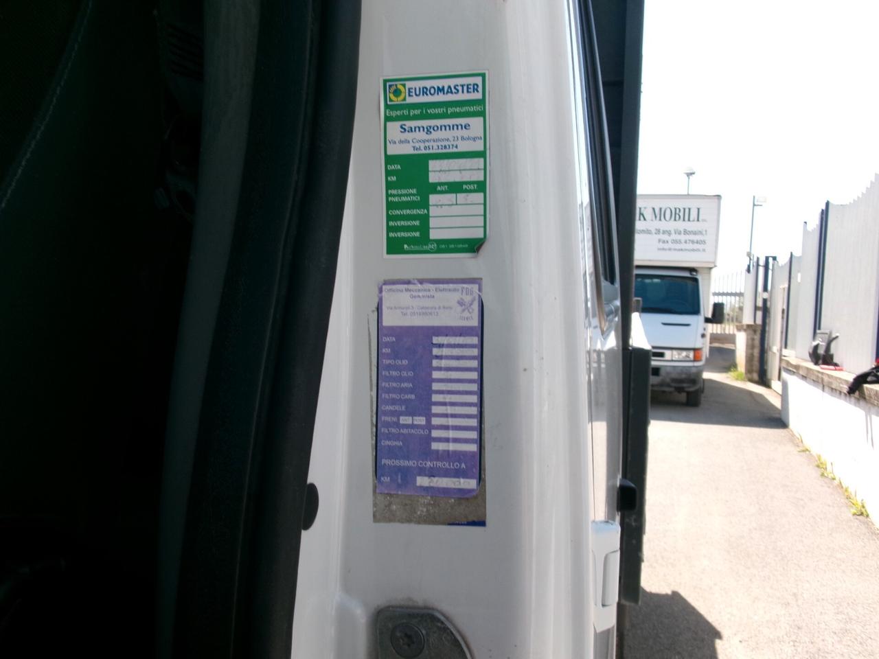 Renault Master 2.3 DCI 125CV E5 DOPPIA CABINA 7 POSTI RIBALTABILE TRILATERALE