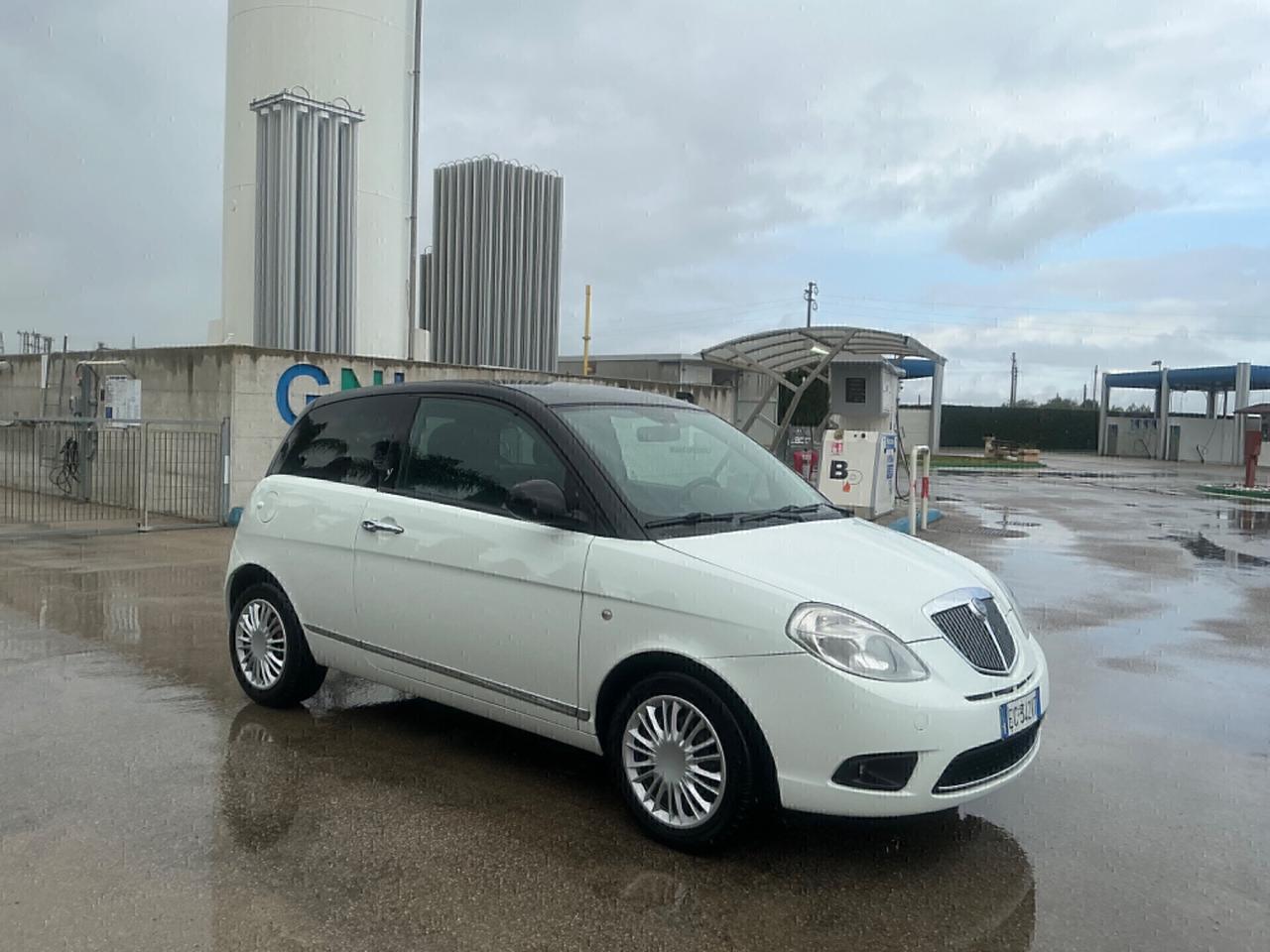 LANCIA YPSILON 1.2 BENZINA -2010