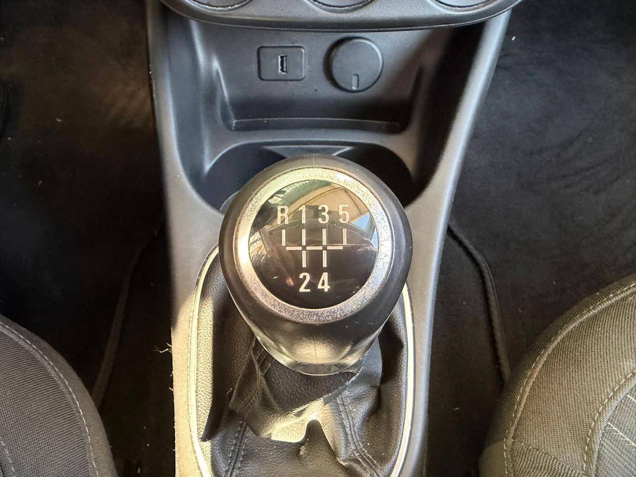 Opel Corsa 1.3 CDTI ecoFLEX 95CV Start&Stop Coupé b-Color