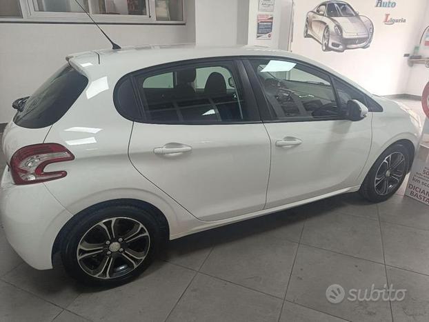 Peugeot 208 1.4 VTi 95 CV 5p. GPL MOTORE NUOVO