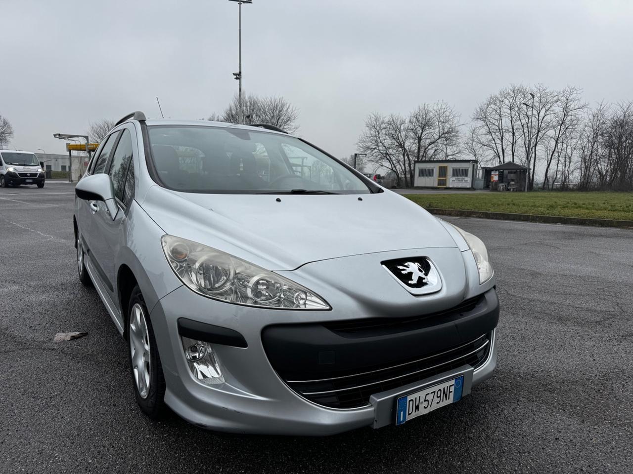 Peugeot 308 1.6 HDi 90CV FAP 5p. Premium