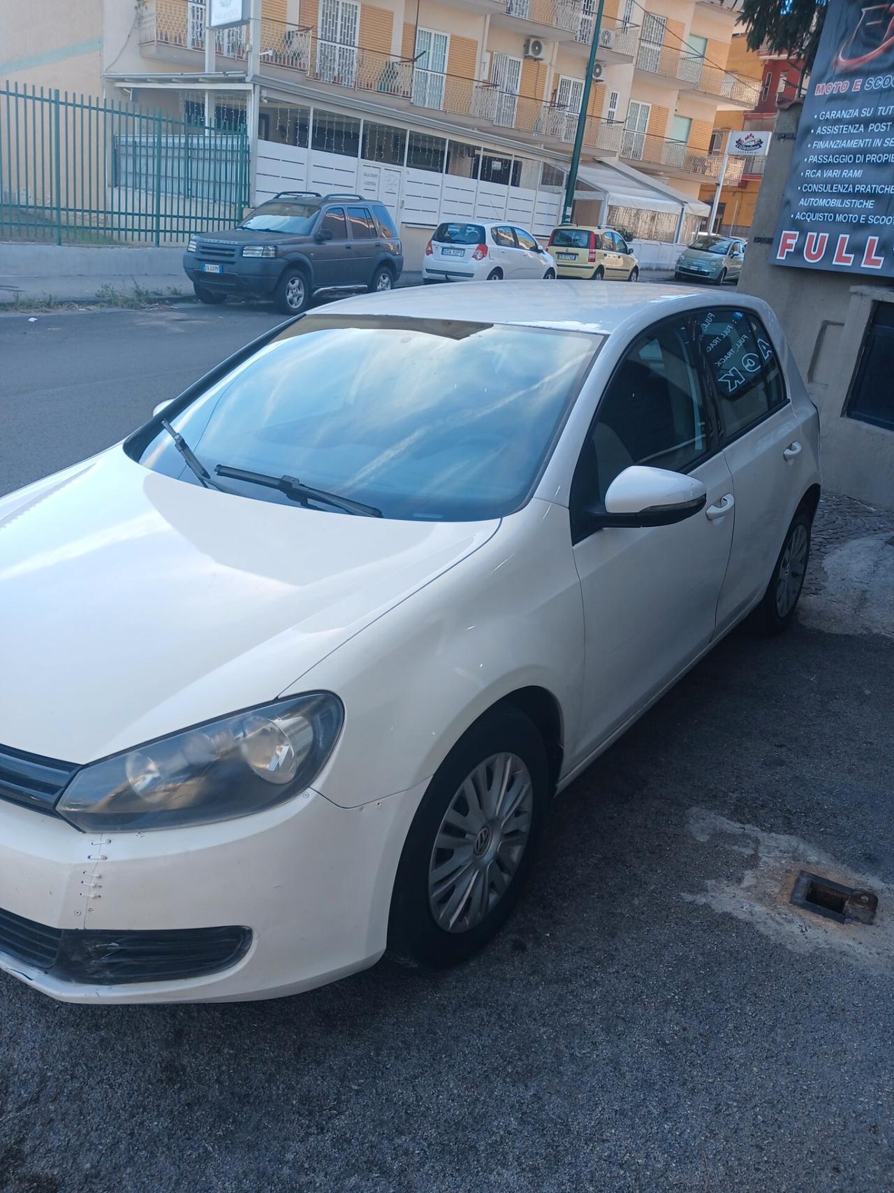 Volkswagen Golf 1.6 TDf