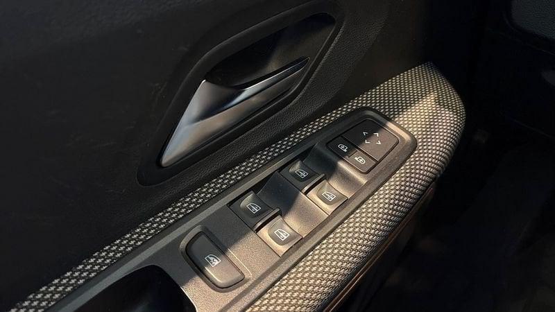 Dacia Sandero Stepway 1.0 tce Comfort Eco-g 100cv Stepway 1.0 tce ECO-G Comfort