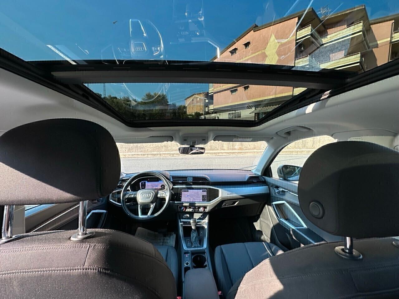 Audi Q3 35 2.0 Tdi 150CV S-tronic *Tetto Panoramico*