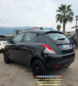 Lancia Ypsilon 0.9 TwinAir 85 CV 5 porte Metano Ecochic Elefantino