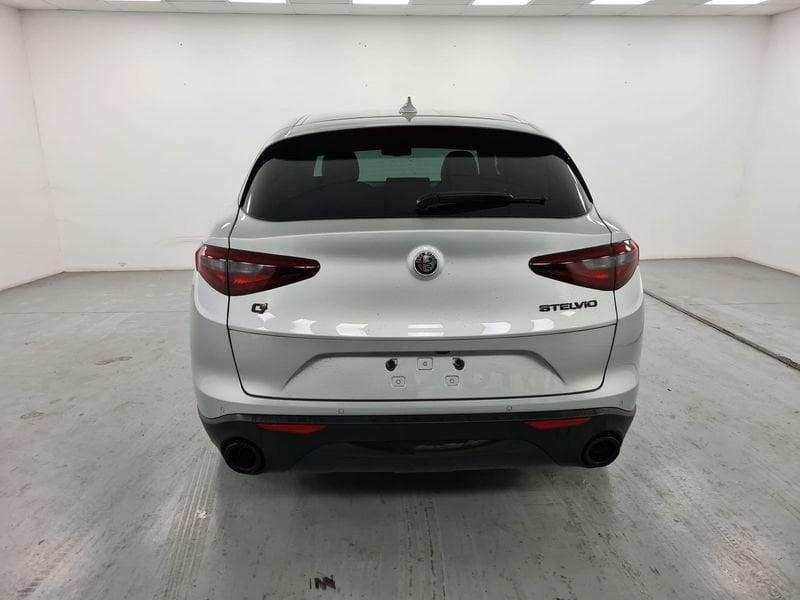 Alfa Romeo Stelvio 2.2 t Sprint Q4 190cv auto