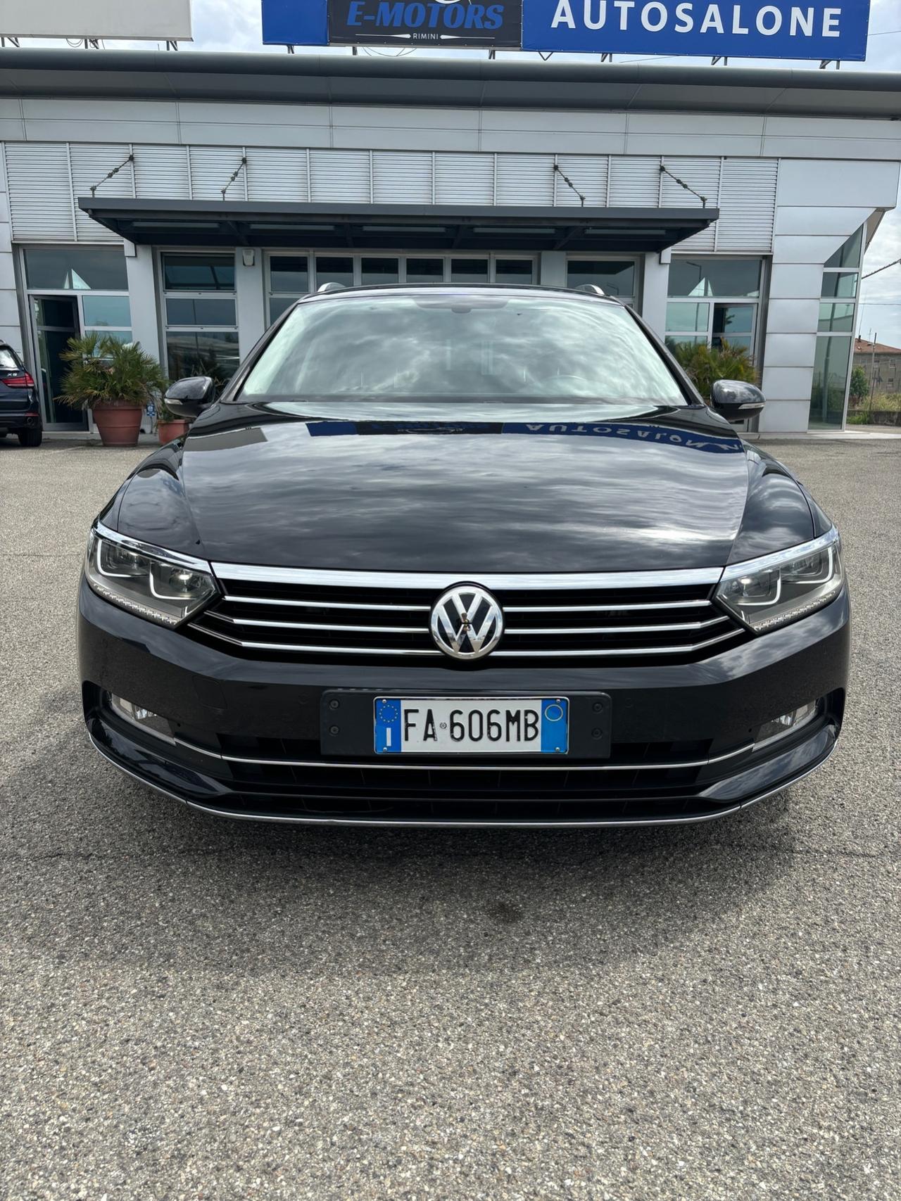 Volkswagen Passat Variant 2.0 TDI Highline BlueMotion Technology - 2015